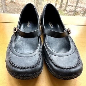 Patagonia Women’s Black Size 8 Leather Mary Jane’s